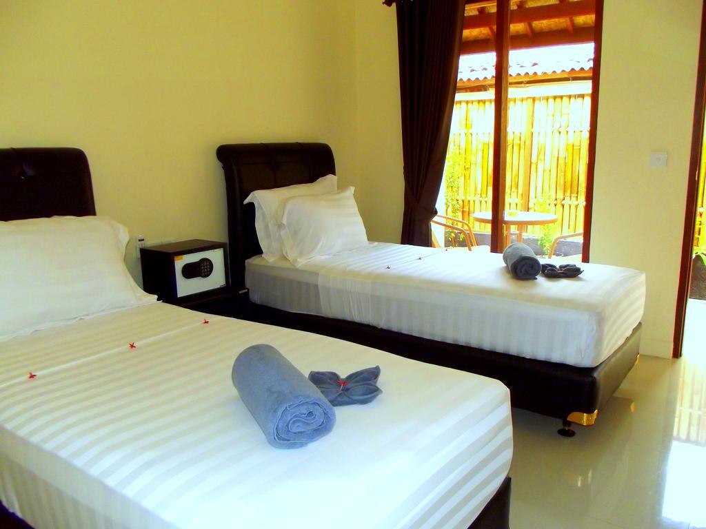 The Lakshmi Villas By The Beach House Gili Trawangan Exterior photo