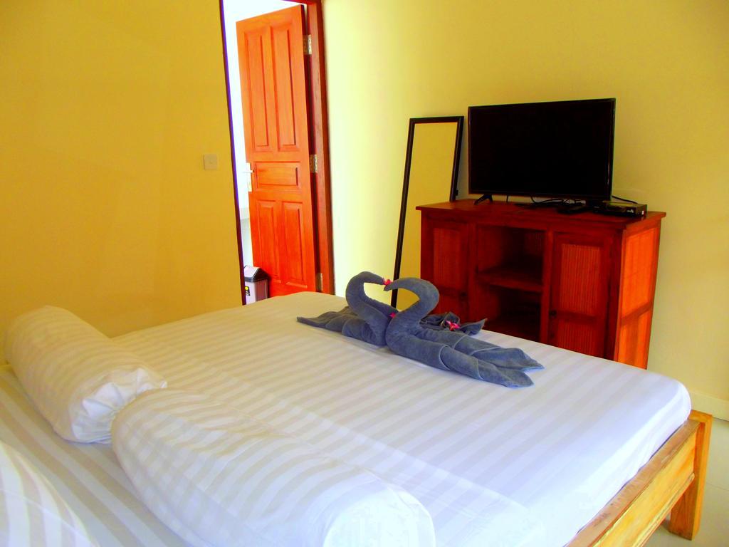 The Lakshmi Villas By The Beach House Gili Trawangan Exterior photo